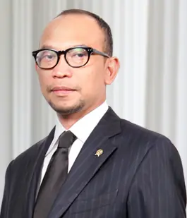 chatib basri - trend visualization